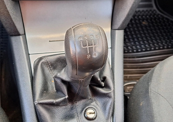 Skoda Octavia cena 19900 przebieg: 218000, rok produkcji 2011 z Nowa Ruda małe 407
